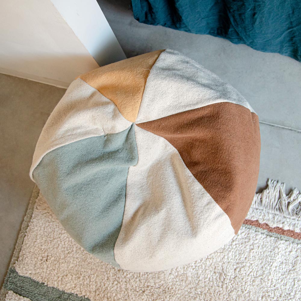 Pouf Ball