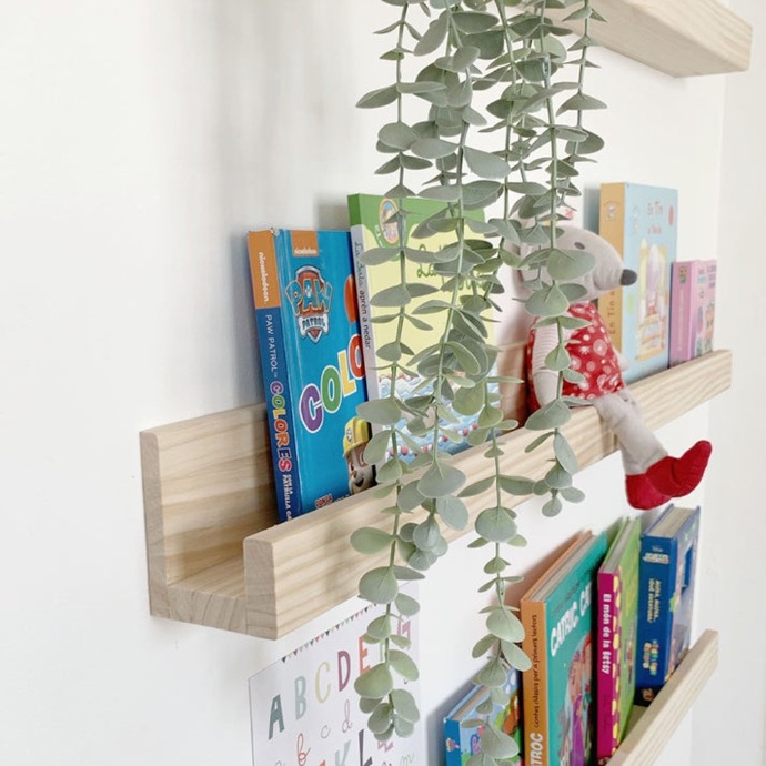 Schwebendes Wandregal