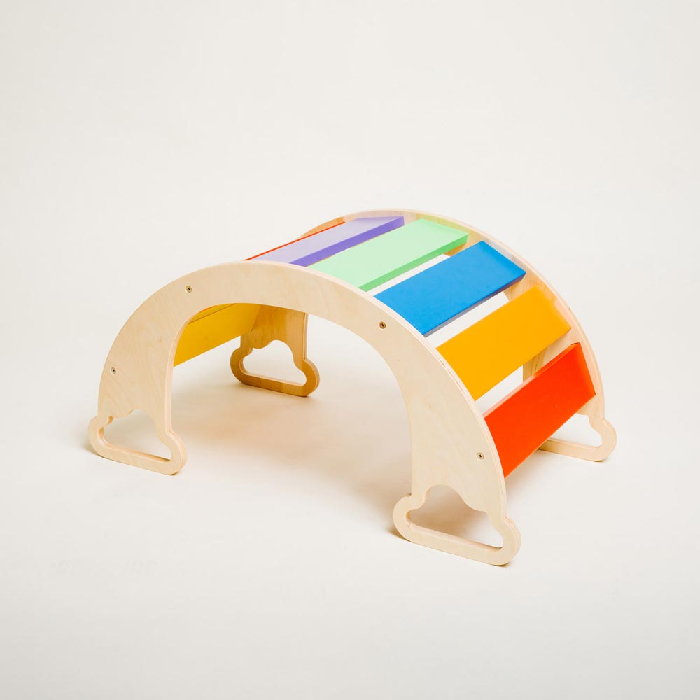 Montessori-Kletterbogen und Wippe, Regenbogen